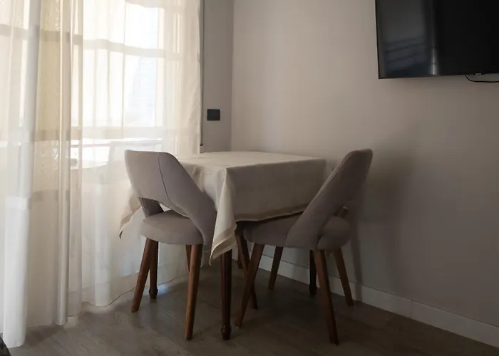 Green Studio Apartment Διαμέρισμα Τίρανα